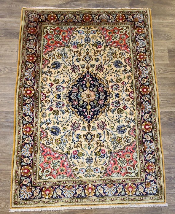 Beautiful Handwoven Authentic Persian Ghum Rug Silk & Wool Size 3'6"×5'1" #PG541