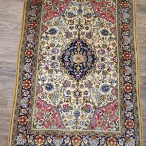 Beautiful Handwoven Authentic Persian Ghum Rug Silk & Wool Size 3'6"×5'1" #PG541