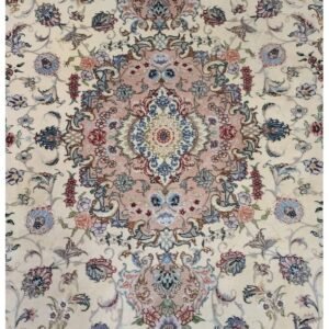 Fine quality handwoven tabriz design Persian rug size 5'x7' circa 1960s