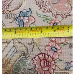 Fine quality handwoven tabriz design Persian rug size 5'x7' circa 1960s