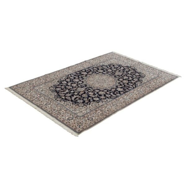 Ivory Traditional Persian Wool Rug - 6'8" x 10'3"