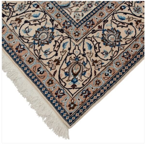Ivory Traditional Persian Wool Rug - 6'8" x 10'3"
