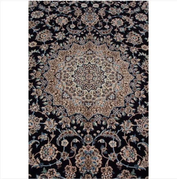 Ivory Traditional Persian Wool Rug - 6'8" x 10'3"