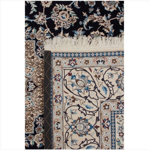 Ivory Traditional Persian Wool Rug - 6'8" x 10'3"