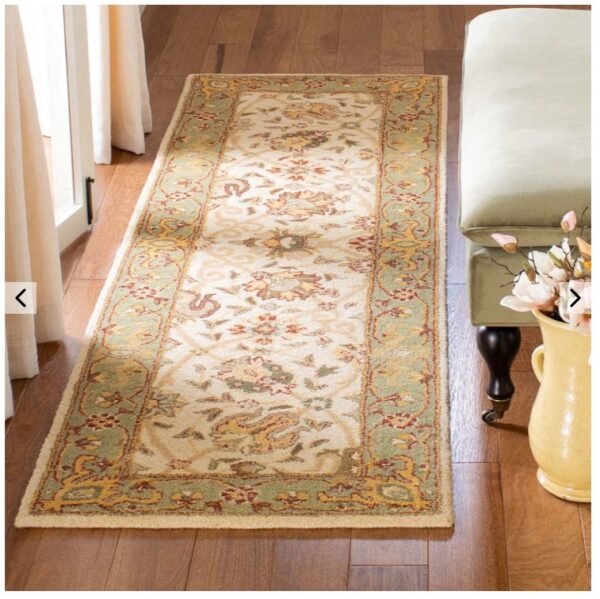 Safavieh Antiquity Rug Collection AT21F - Ivory